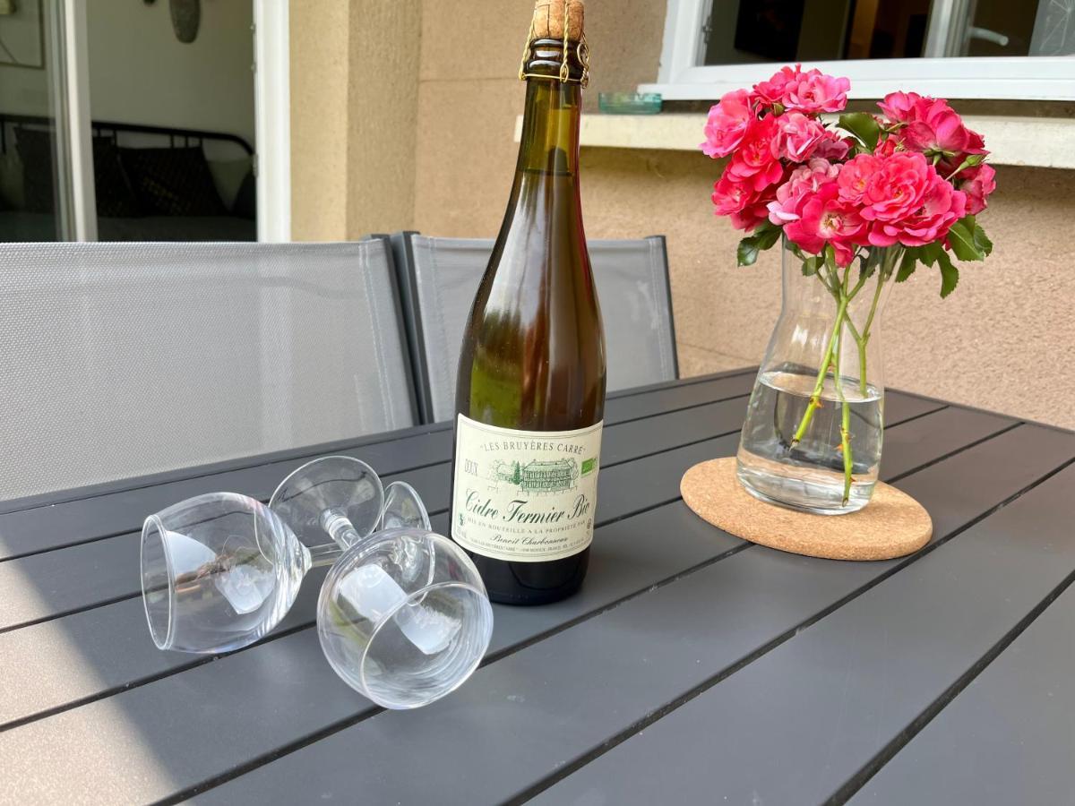 Appartement Le Freya Avec Terrasse A 5 Min Honfleur - Piscine - Parking - Wifi Équemauville Exteriör bild