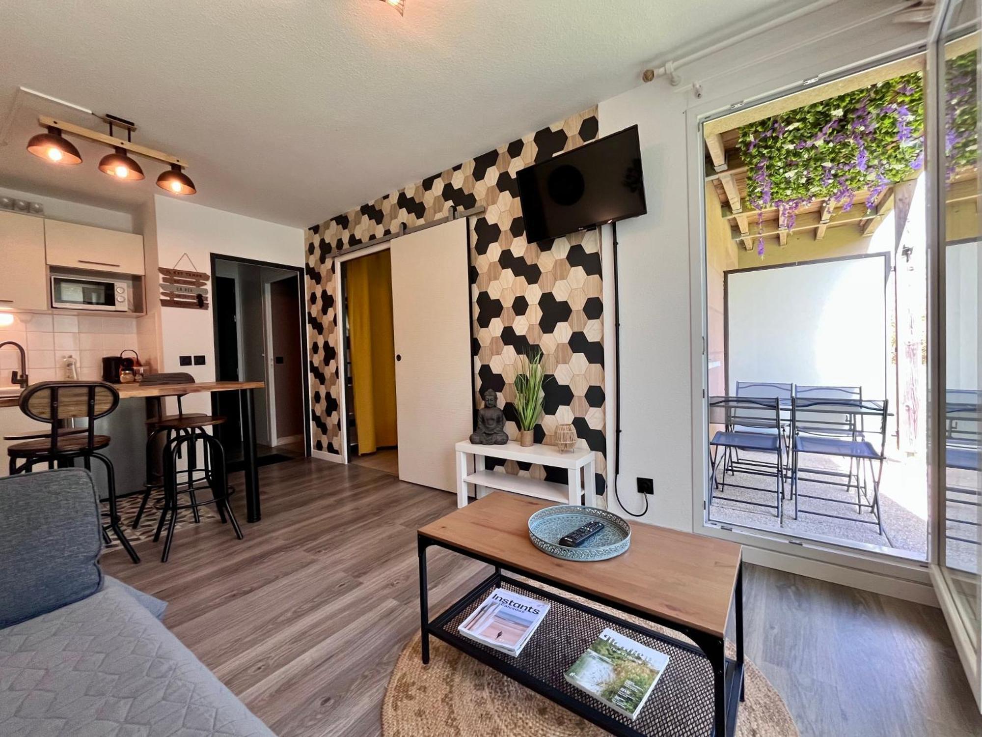 Appartement Le Freya Avec Terrasse A 5 Min Honfleur - Piscine - Parking - Wifi Équemauville Exteriör bild